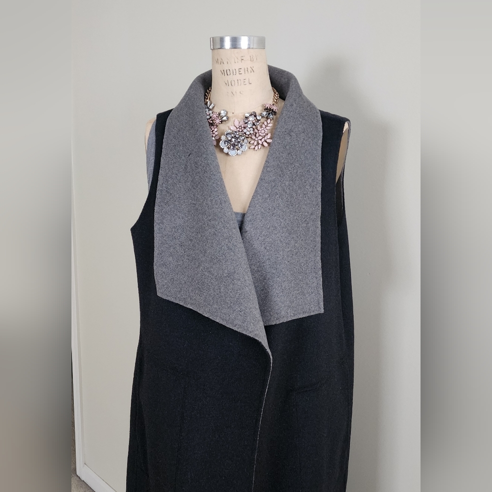 Calvin Klein Reversible wool vest - Picture 12 of 12
